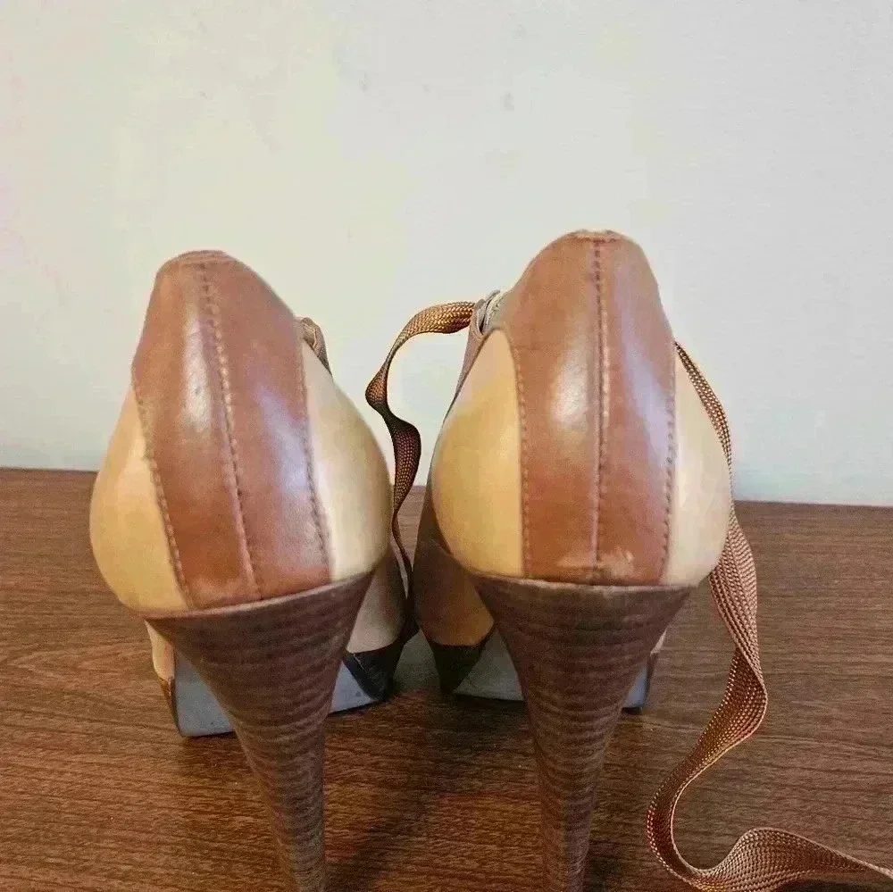 Sergio Zelcer Camel ankle lace up  Boots Size 8 EUC